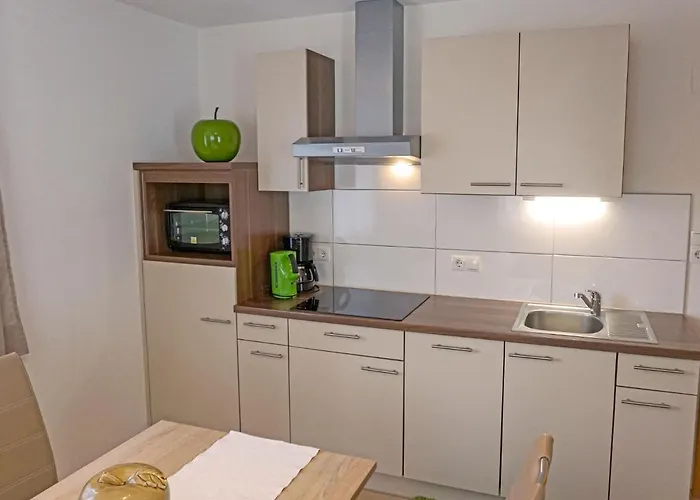 Schaller By Interhome ゼー